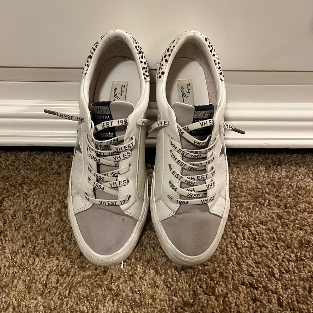 Vintage Havana Sneakers!